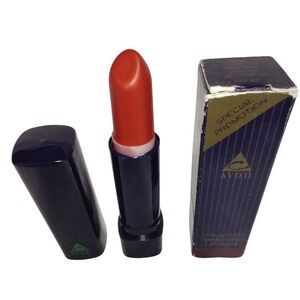 Avon Wet Carnation Lipstick‎ SPF 15 Unlimited Moisture Special Promotion